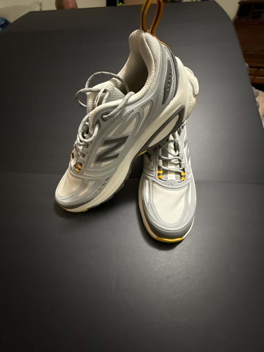 New Balance M4105GO Size 9 Trail Running Shoes